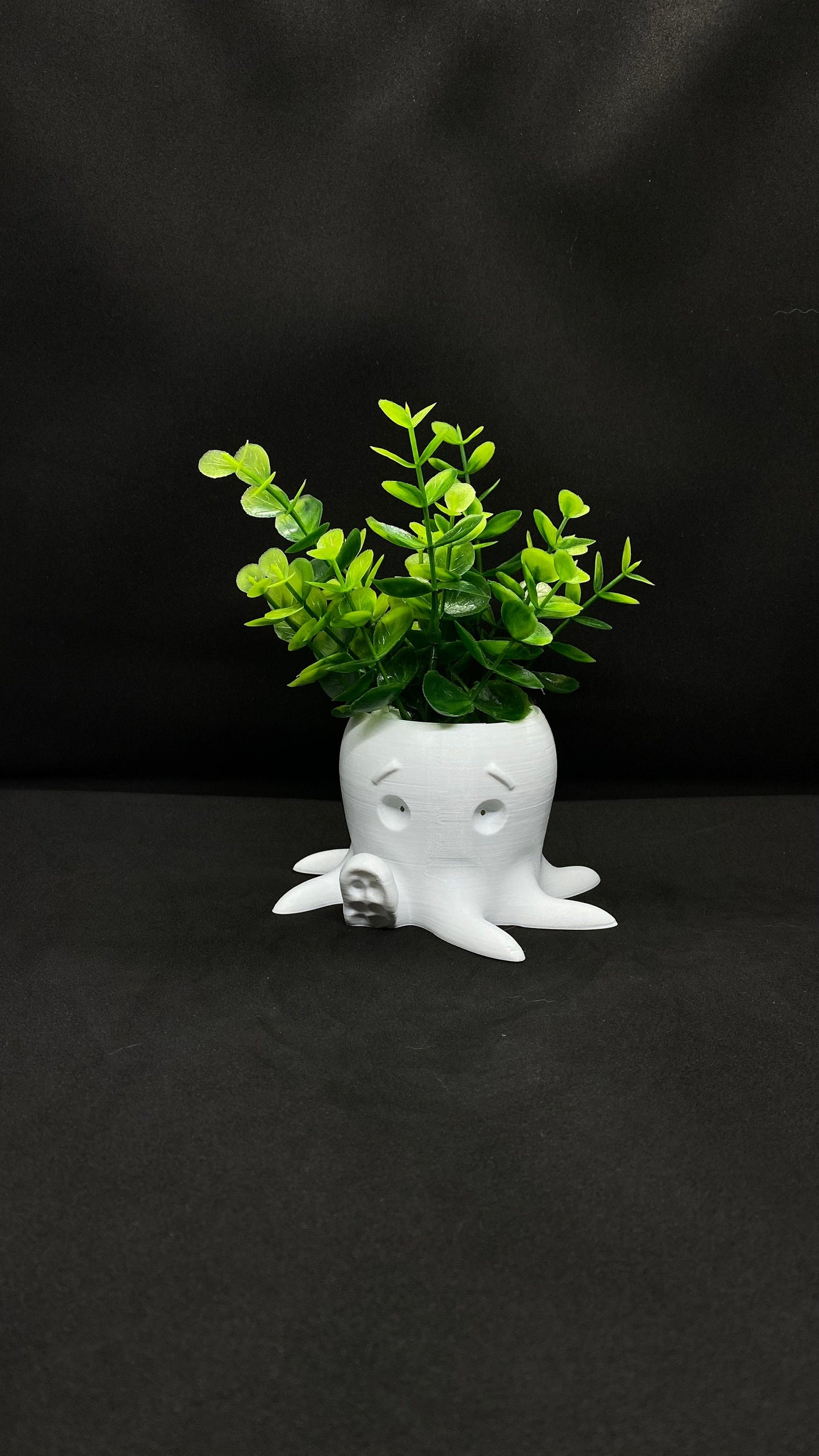 3D printed octopus planter pot
