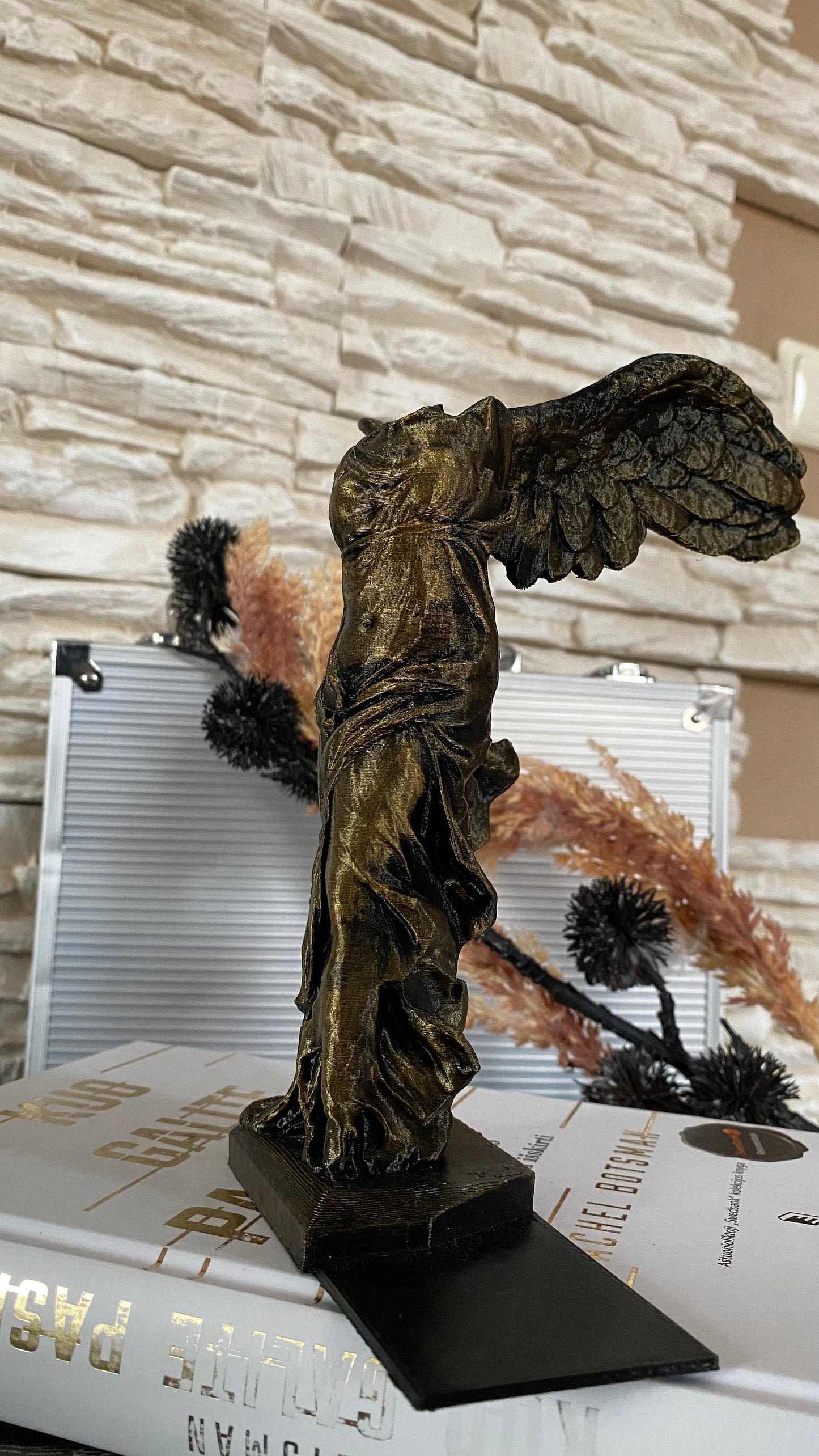 Antique Gold Victory Statue Bookend / 3D printed