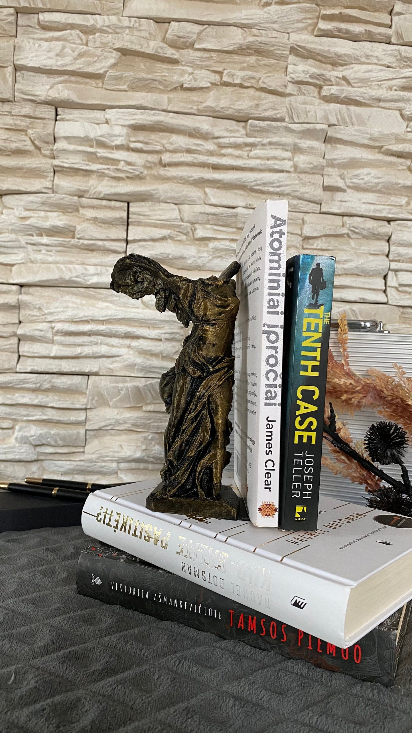 Antique Gold Victory Statue Bookend / 3D printed