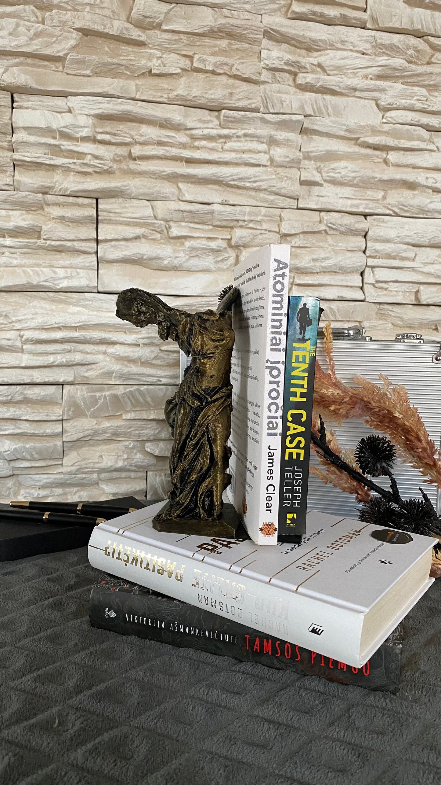 Antique Gold Victory Statue Bookend / 3D printed