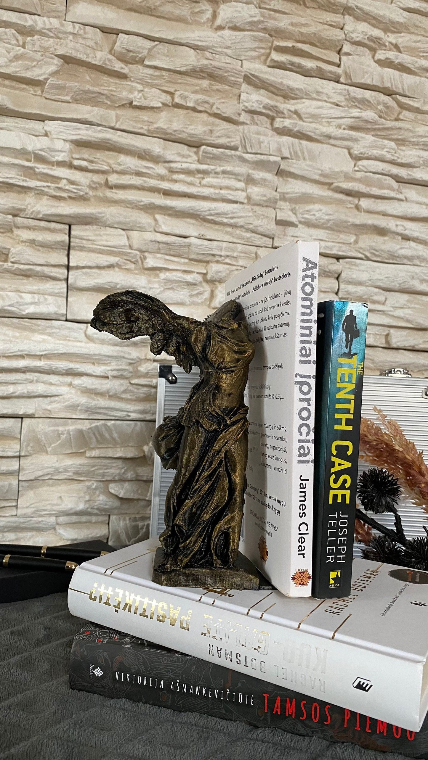 Antique Gold Victory Statue Bookend / 3D printed