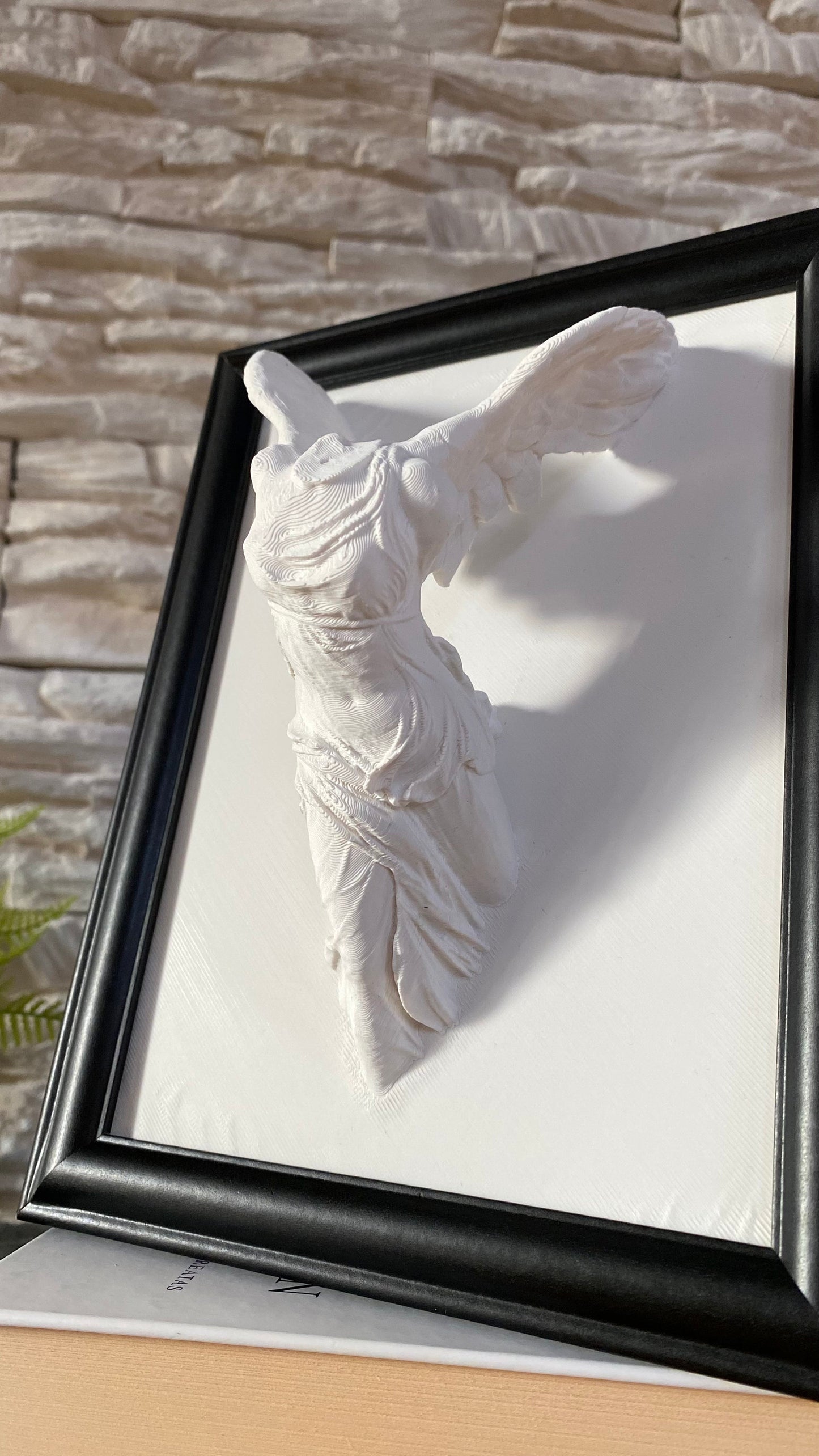 Framed Victory Statue / 3D printed
