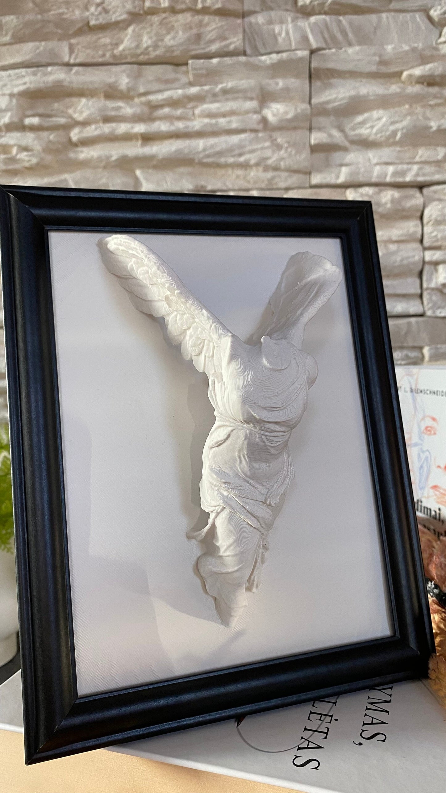 Framed Victory Statue / 3D printed