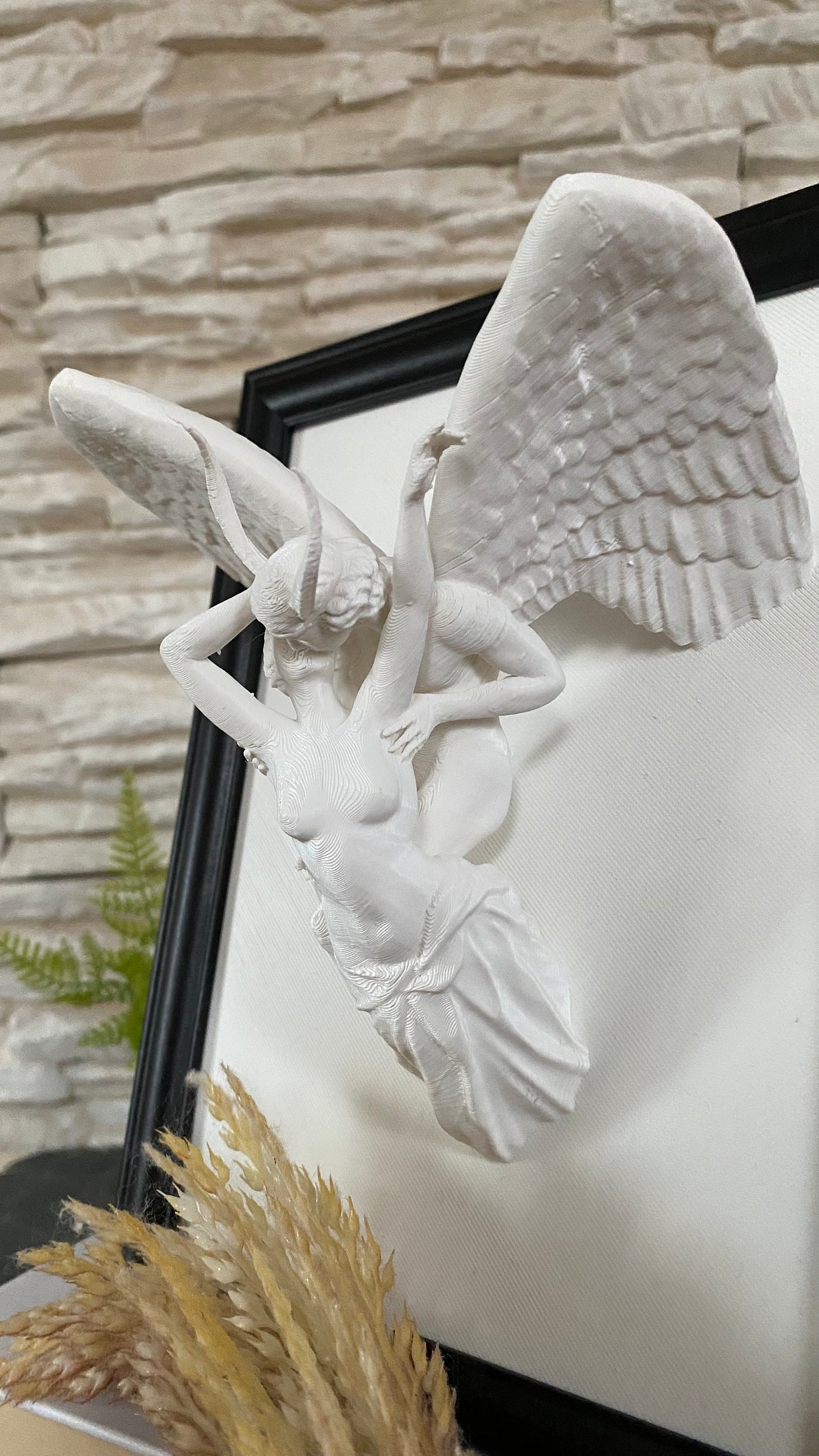 Angel and Devil Kiss Framed / 3D printed