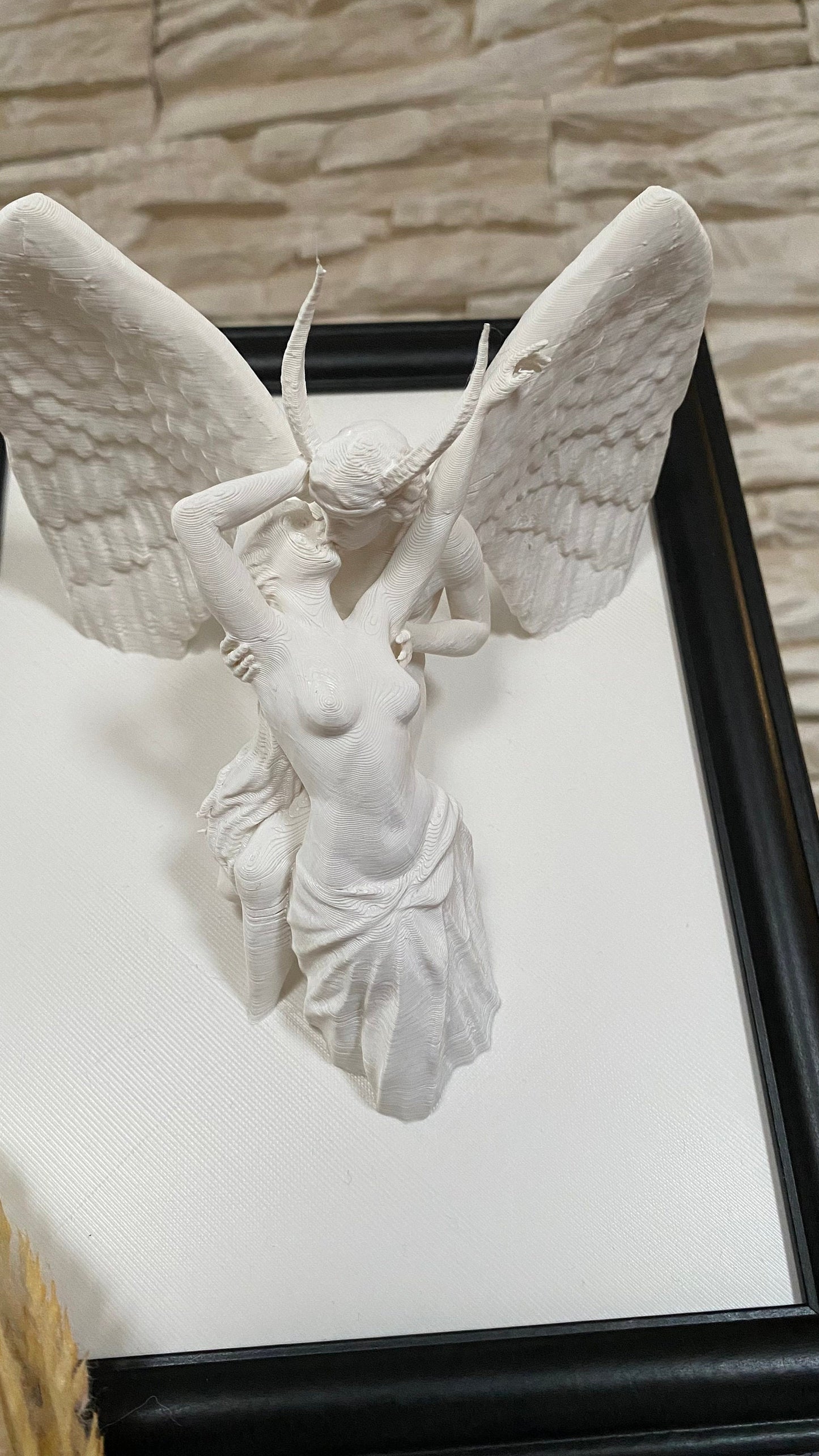 Angel and Devil Kiss Framed / 3D printed