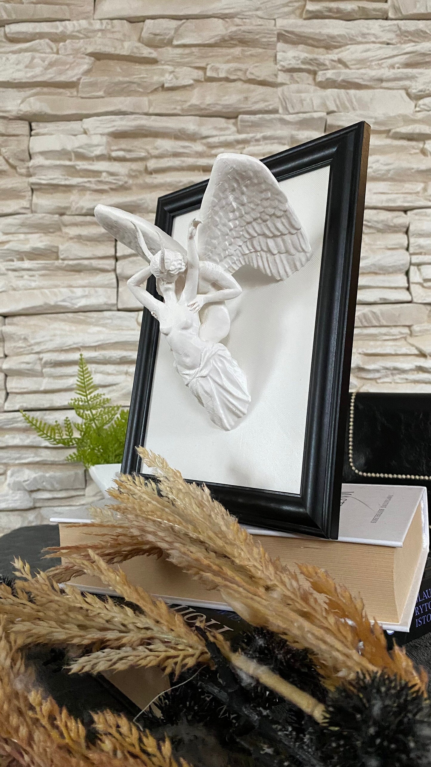 Angel and Devil Kiss Framed / 3D printed