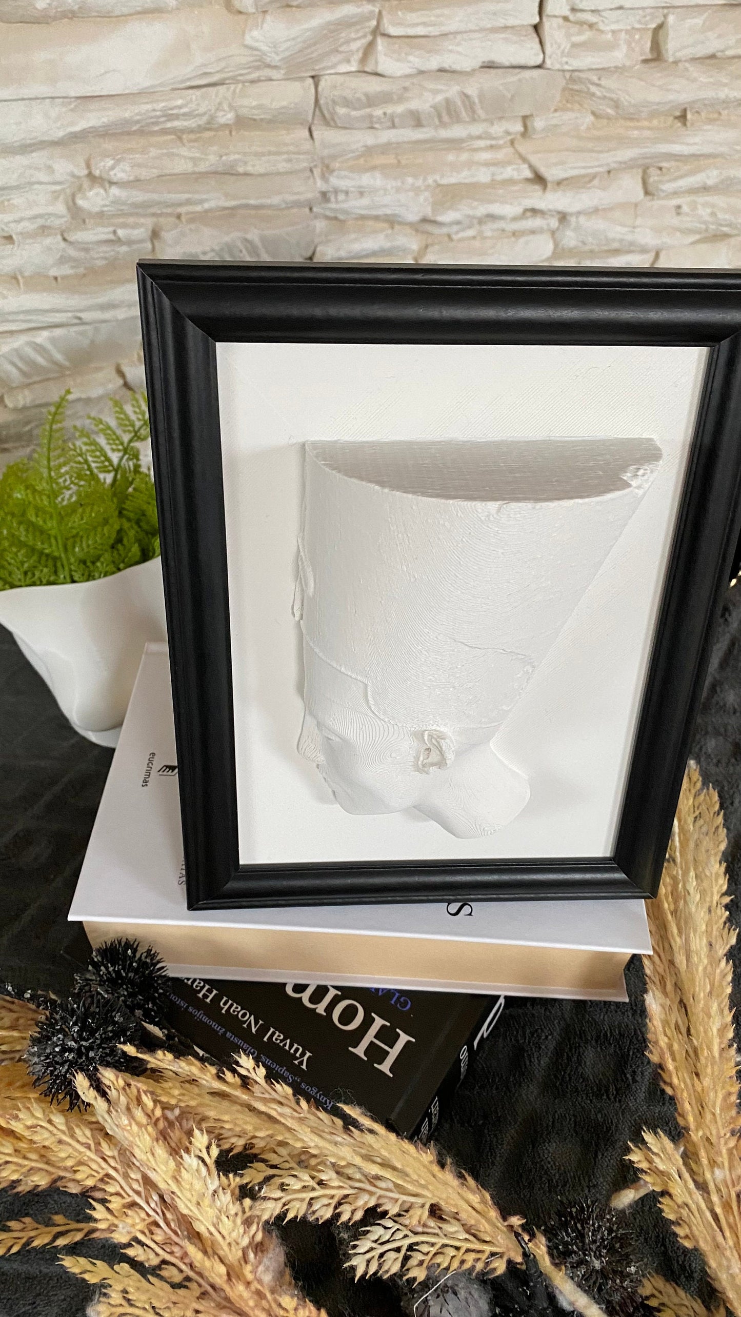 Framed Nefertiti Egyptian Statue / 3D printed