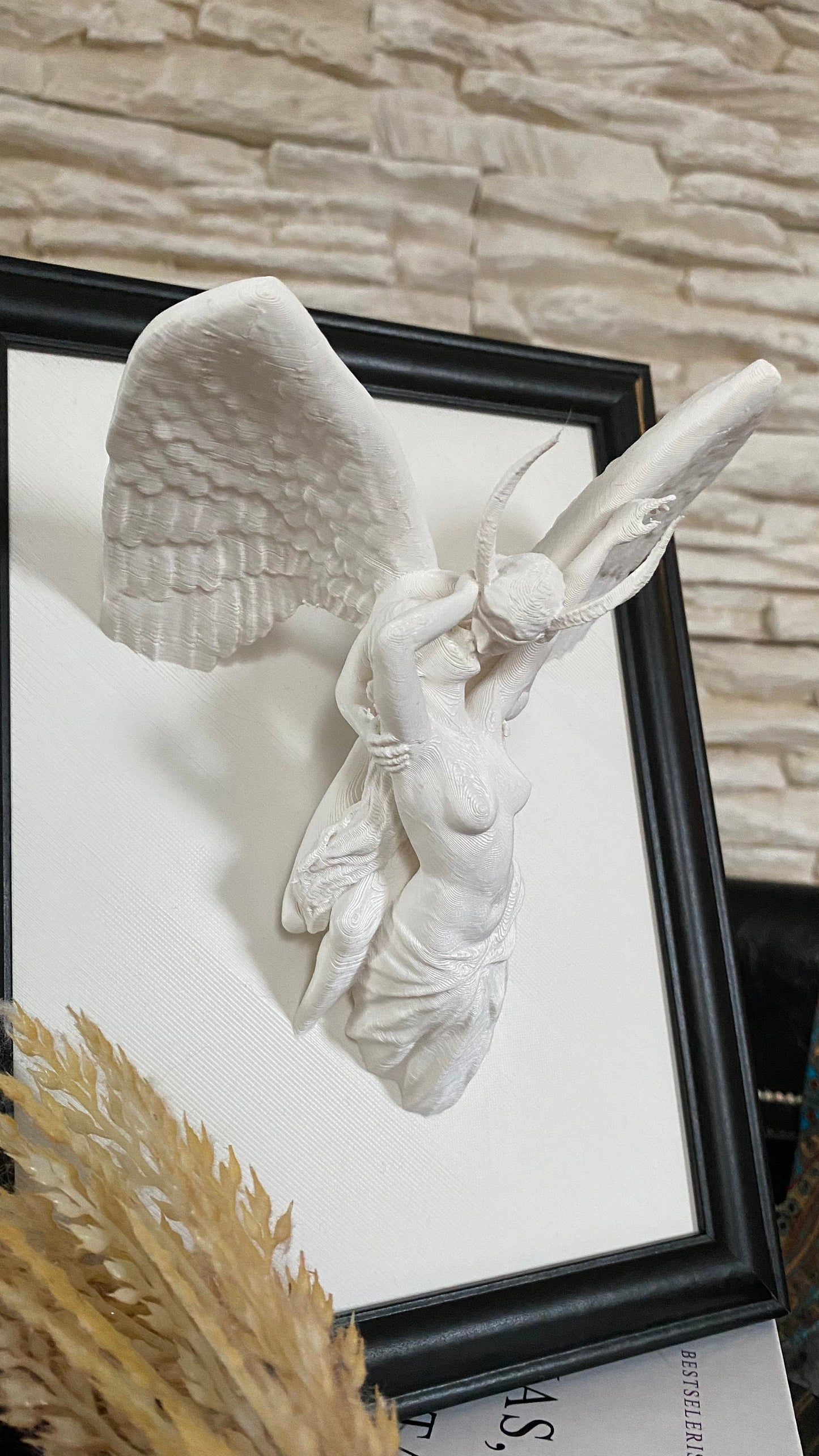 Angel and Devil Kiss Framed / 3D printed