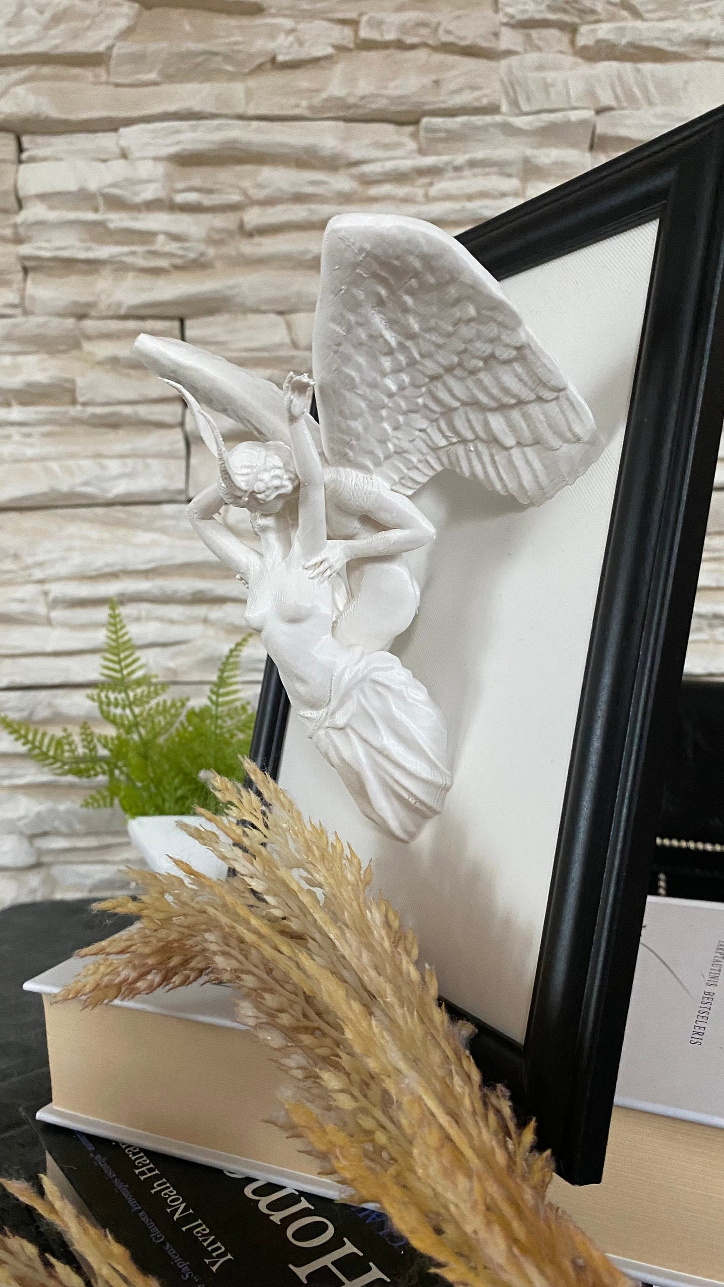 Angel and Devil Kiss Framed / 3D printed