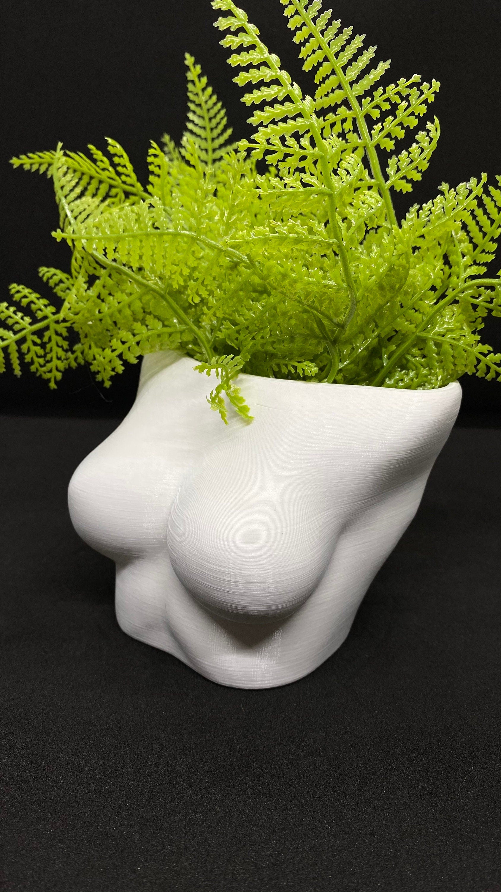 Modern boob vase made from eco-friendly PLA