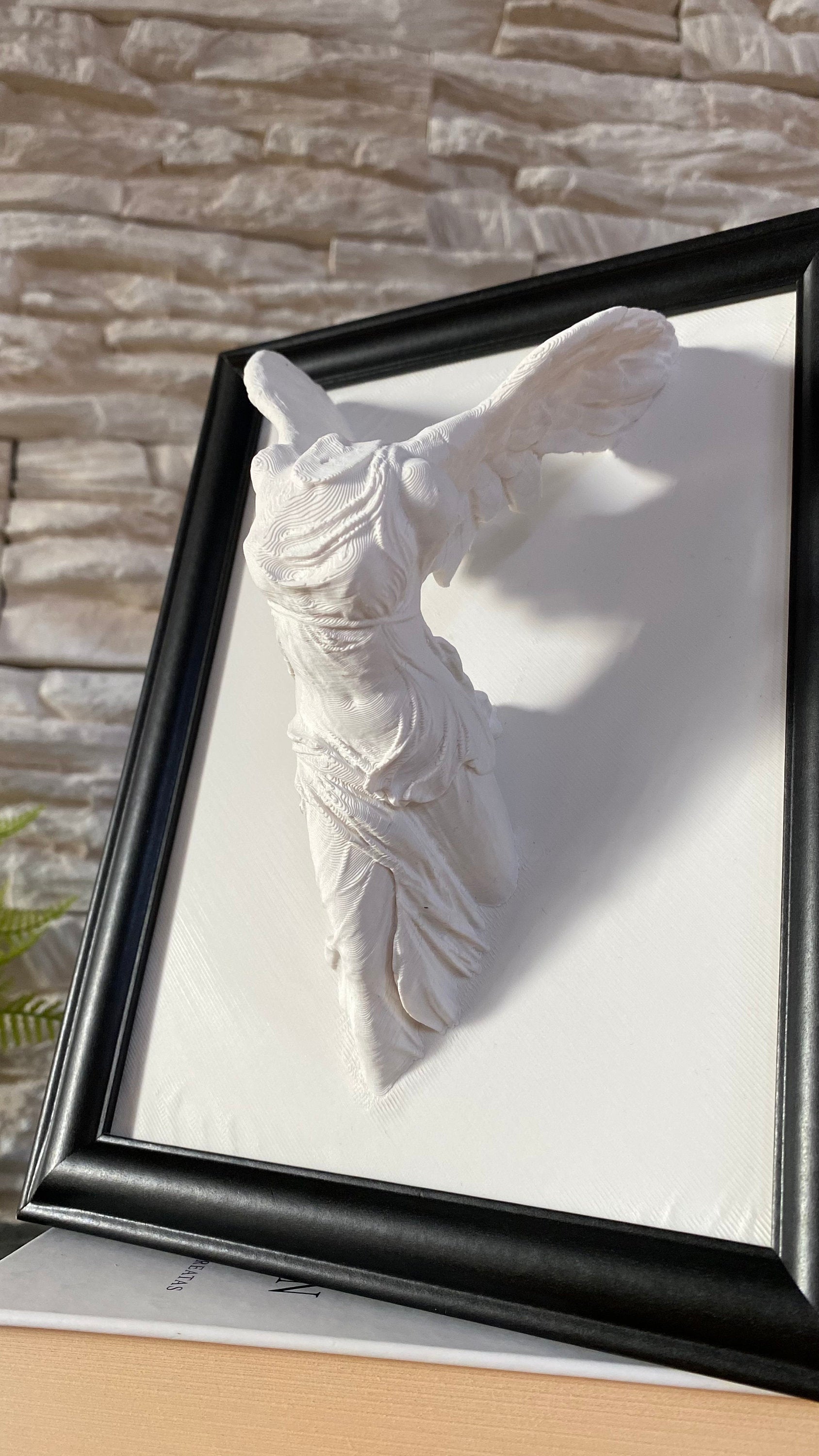 Framed Victory Statue / 3D printed